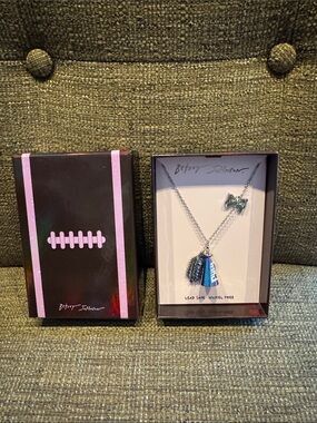 Betsey Johnson cheer cheerleading megaphone necklace NIB